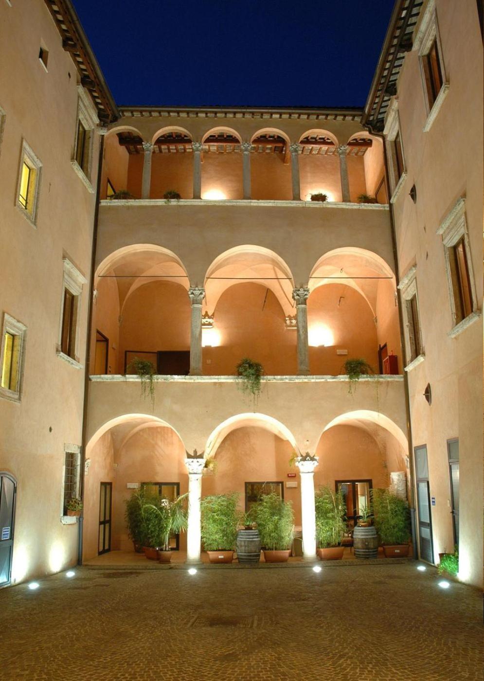 Palazzo Guiderocchi Hotel Ascoli Piceno Exterior photo